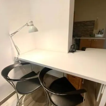 Ferienwohnung Cosy Modern Flat Private Patio Florenz Exterior foto